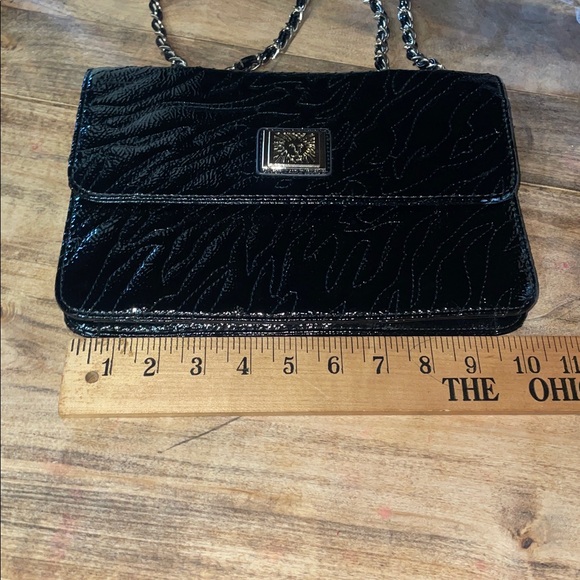Anne Klein Quilted Patent Vegan Leather Chain Strap Versatile Shoulder Bag - Picture 8 of 9